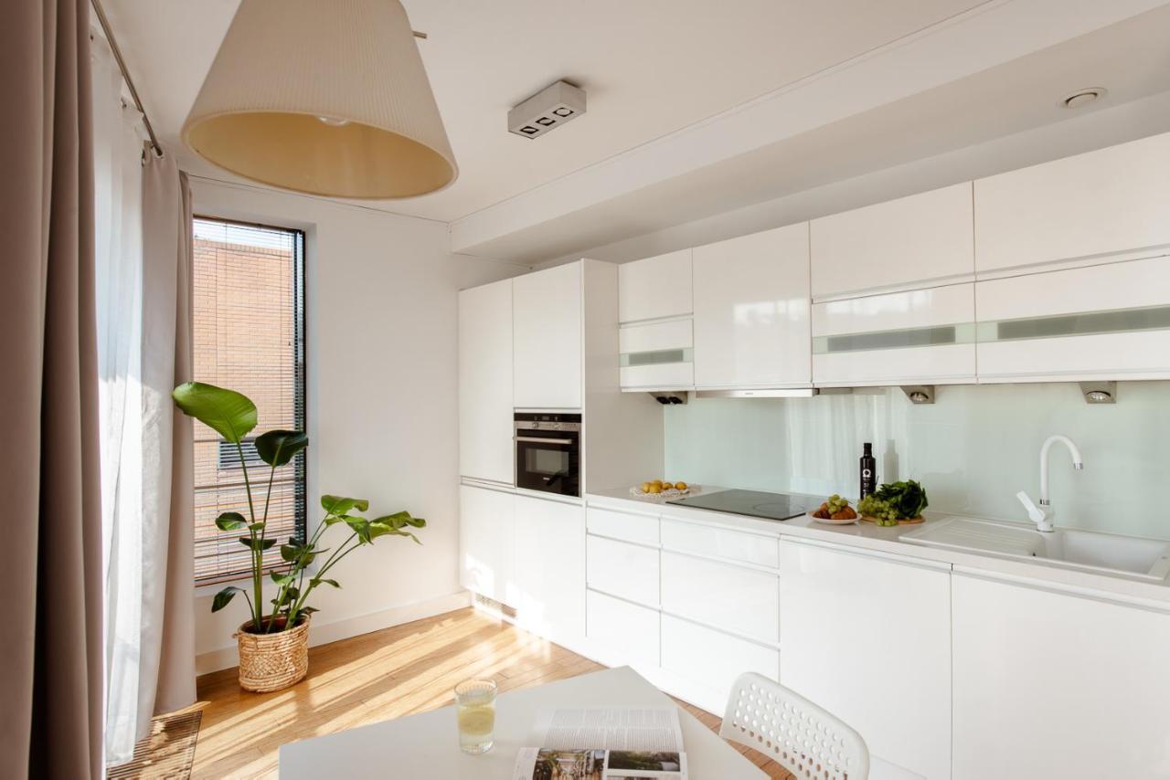 Spacious Apartment Close To Main Station / Galeria Krakowska Eksteriør billede